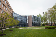 Nguyen engineering building on the Fairfax Campus is less than 10 miles from the Dulles Technology Corridor and Loudoun County’s data centers. photo by Evan Cantwell/Creative Services/George Mason University