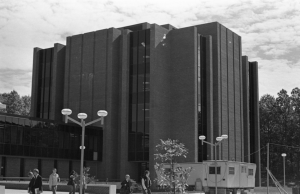 Old Fenwick Library, 1974